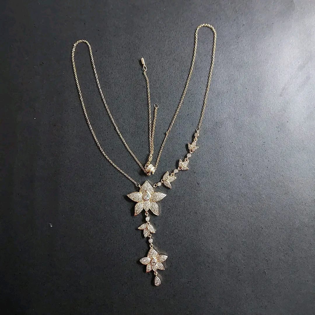 Elegant Pendant